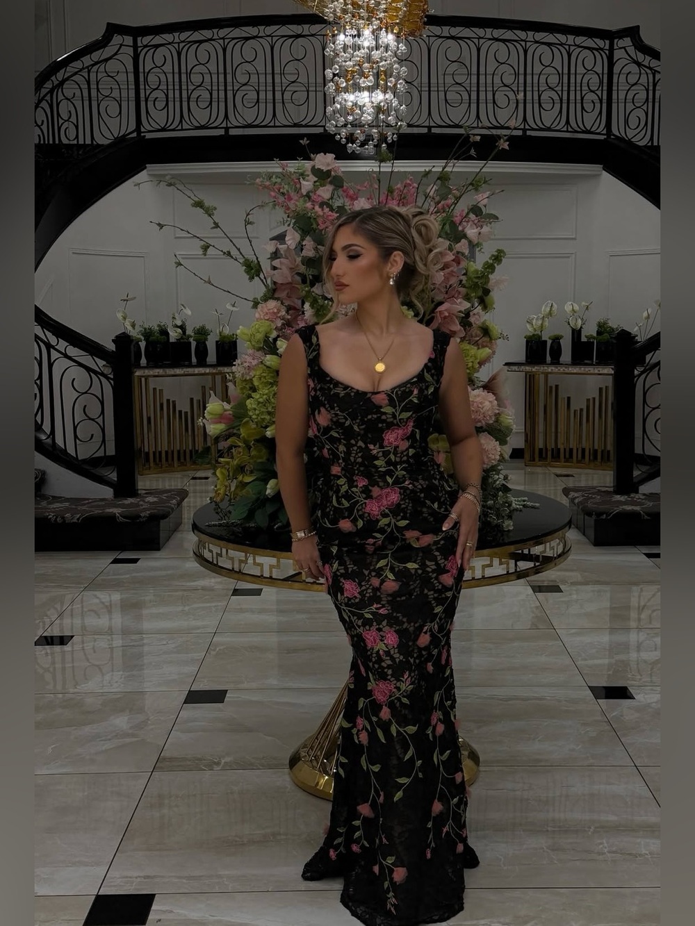 DRESS THE POPULATION Josie Floral Appliqué Sleeveless Gown In Black Multi Size S - Picture 4 of 17